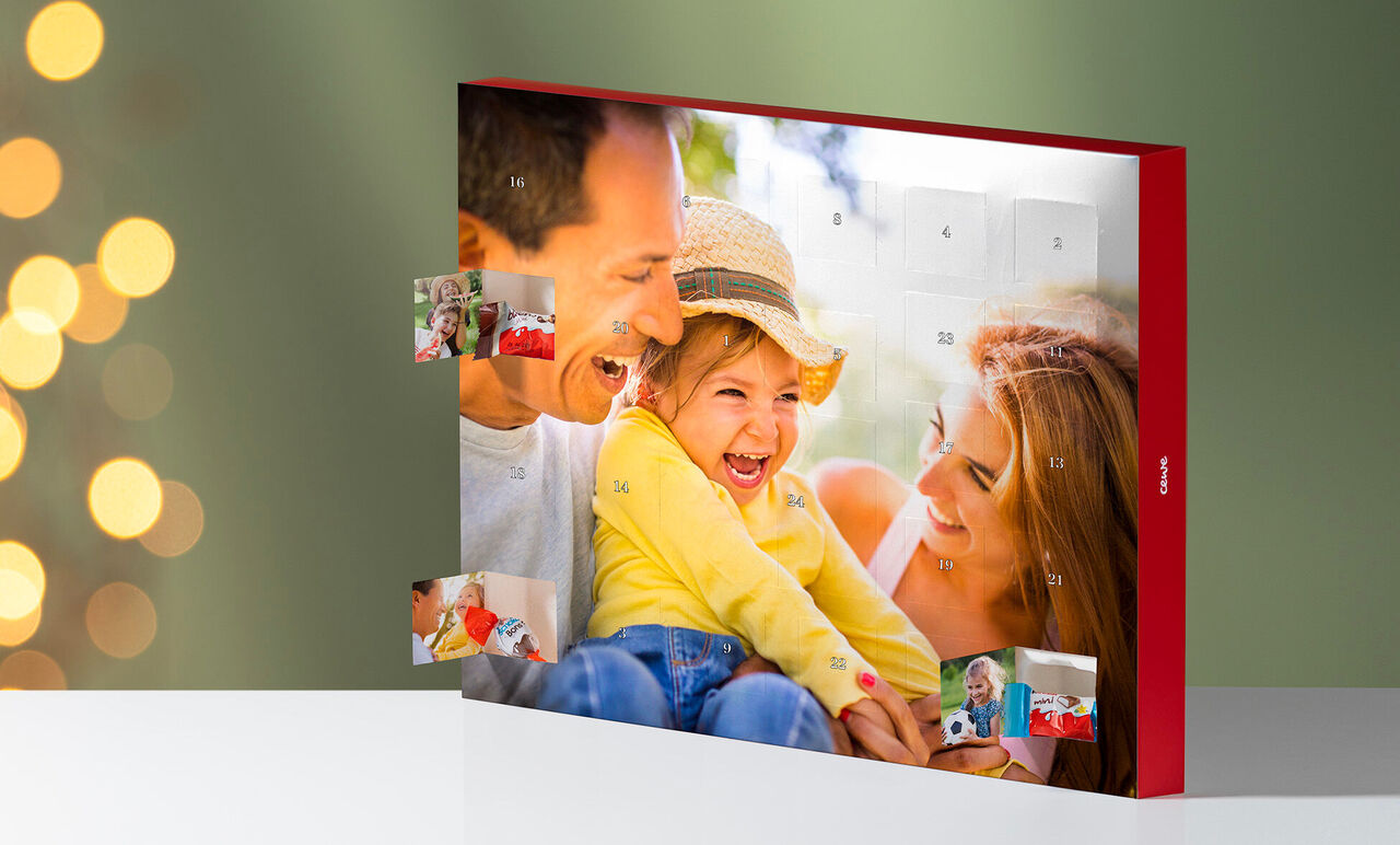 Un magnifique calendrier photo rouge avec des moments en famille et des photos éclatantes.
