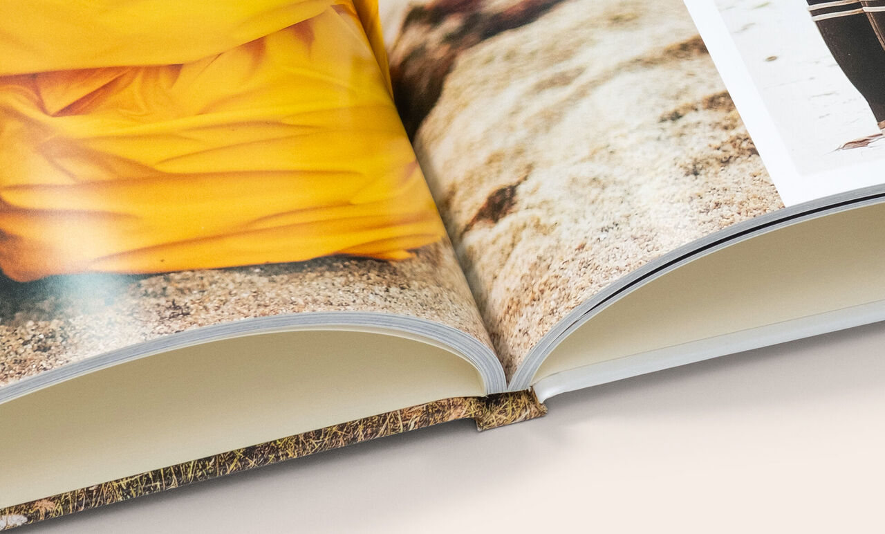 Gros plan sur l'intérieur d'un livre photo