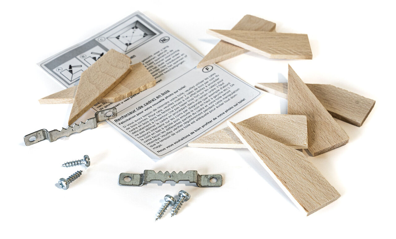 Kit pour accrocher une photo sur toile CEWE au mur