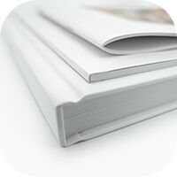Vue détaillée d'un album photo fermé avec une couverture blanche