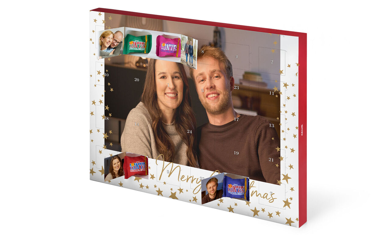 Calendrier de l'Avent avec un thème de Noël et des friandises.